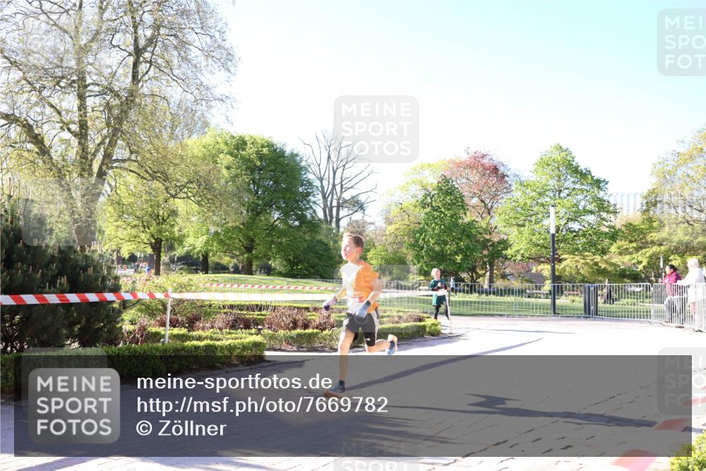 25.04.2025 - Das Zehntel Zöllner http://msf.ph/oto/7669782 26.04.2025 07:39:39 Laufen  meine-sportfotos.de