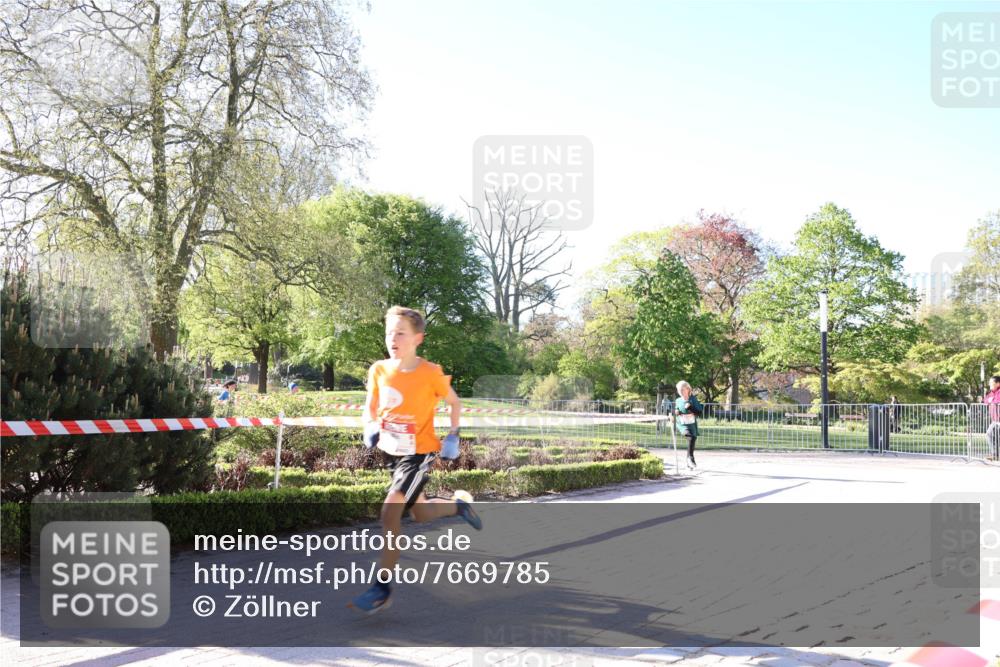 25.04.2025 - Das Zehntel Zöllner http://msf.ph/oto/7669785 26.04.2025 07:39:39 Laufen  meine-sportfotos.de