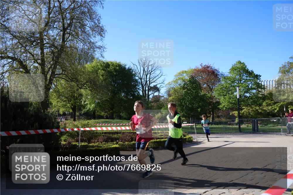 25.04.2025 - Das Zehntel Zöllner http://msf.ph/oto/7669825 26.04.2025 07:39:56 Laufen  meine-sportfotos.de