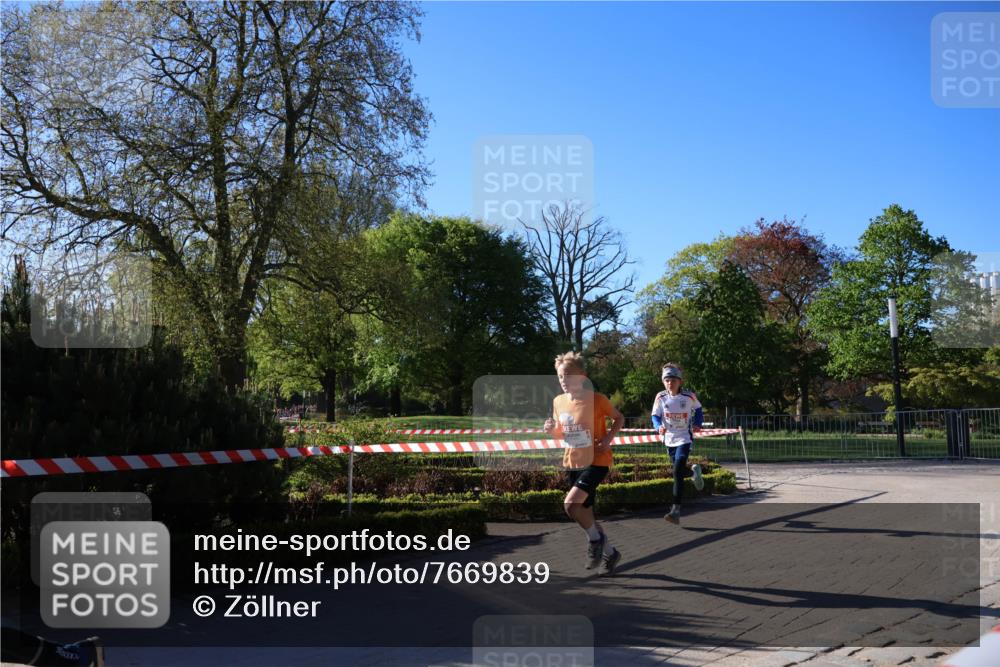 25.04.2025 - Das Zehntel Zöllner http://msf.ph/oto/7669839 26.04.2025 07:39:59 Laufen  meine-sportfotos.de