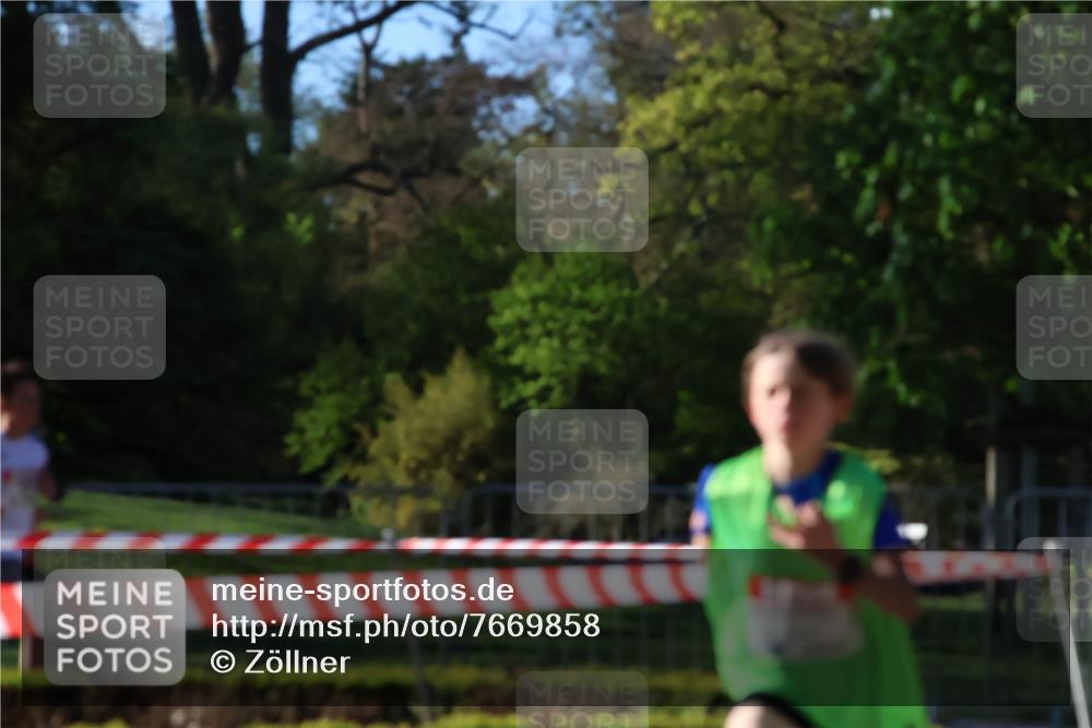 25.04.2025 - Das Zehntel Zöllner http://msf.ph/oto/7669858 26.04.2025 07:40:09 Laufen  meine-sportfotos.de