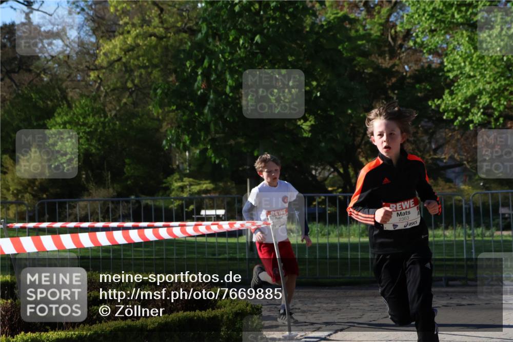 25.04.2025 - Das Zehntel Zöllner http://msf.ph/oto/7669885 26.04.2025 07:40:16 Laufen 2363 meine-sportfotos.de