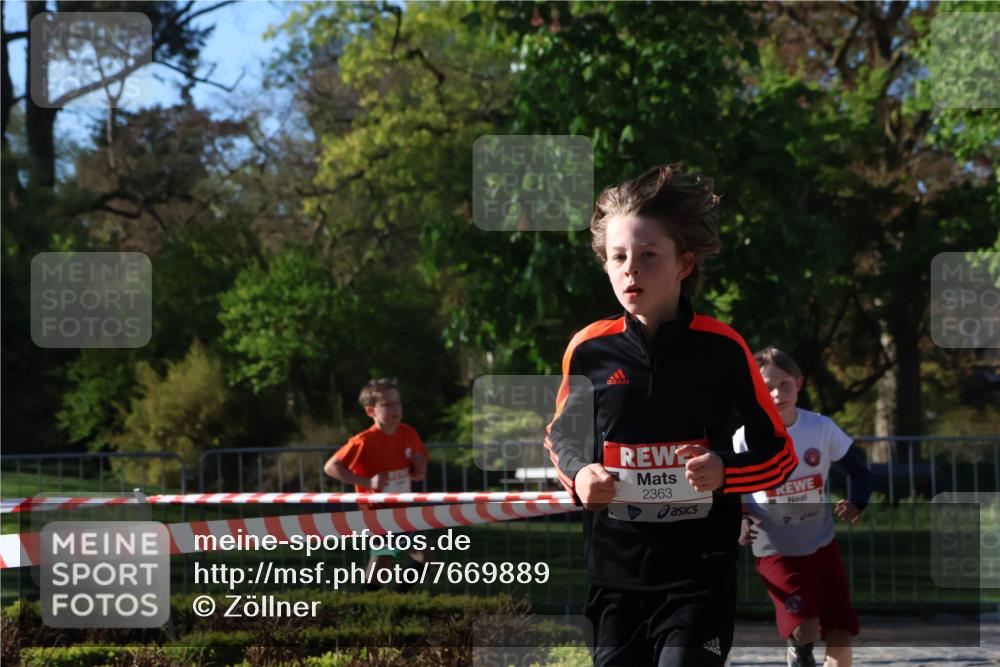 25.04.2025 - Das Zehntel Zöllner http://msf.ph/oto/7669889 26.04.2025 07:40:17 Laufen 2363 meine-sportfotos.de