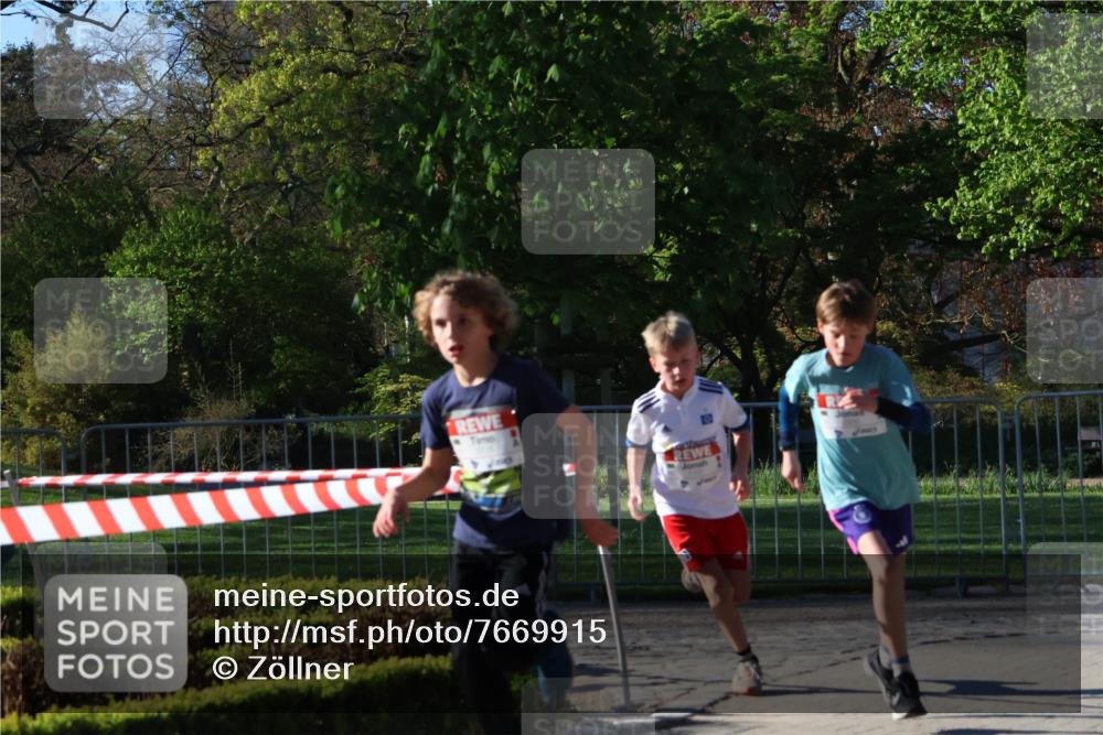 25.04.2025 - Das Zehntel Zöllner http://msf.ph/oto/7669915 26.04.2025 07:40:22 Laufen  meine-sportfotos.de