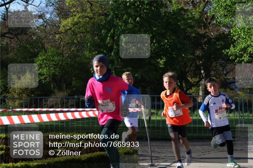 25.04.2025 - Das Zehntel Zöllner http://msf.ph/oto/7669933 26.04.2025 07:40:25 Laufen  meine-sportfotos.de