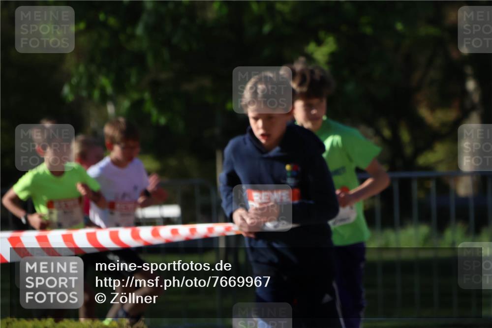 25.04.2025 - Das Zehntel Zöllner http://msf.ph/oto/7669967 26.04.2025 07:40:33 Laufen 1, 6233 meine-sportfotos.de