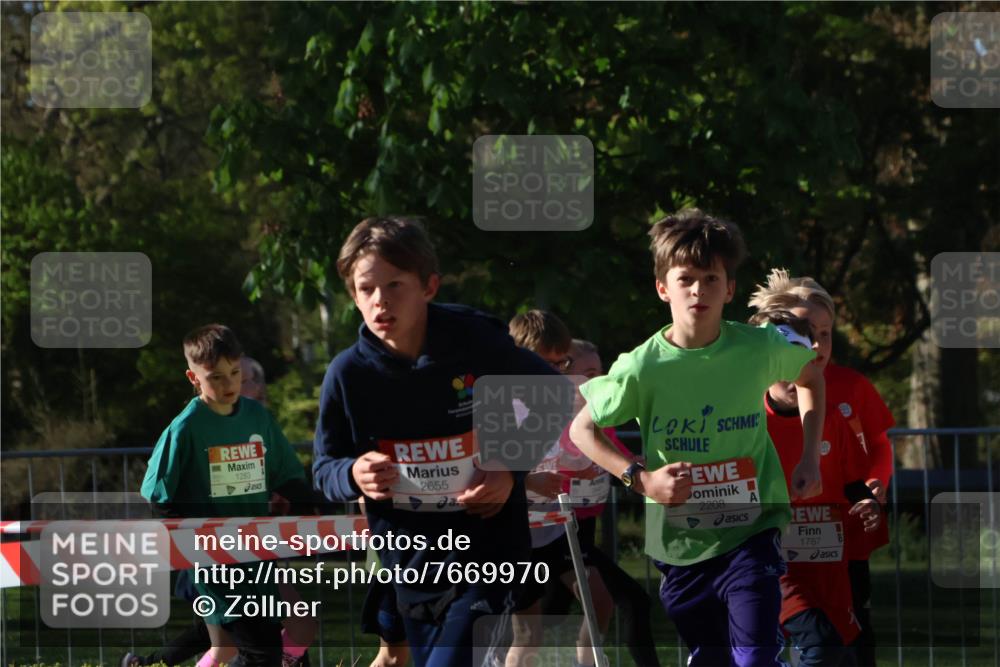 25.04.2025 - Das Zehntel Zöllner http://msf.ph/oto/7669970 26.04.2025 07:40:33 Laufen 1283, 2655, 2208, 1787 meine-sportfotos.de