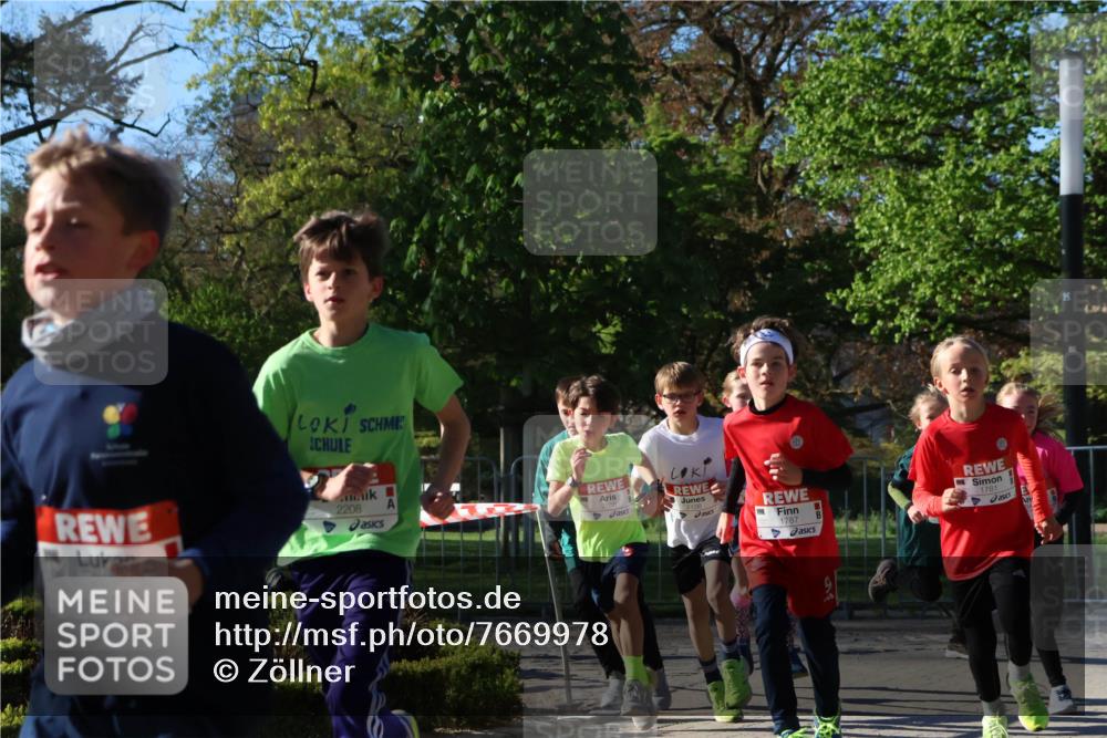 25.04.2025 - Das Zehntel Zöllner http://msf.ph/oto/7669978 26.04.2025 07:40:35 Laufen 263, 2208, 2166, 2156, 1787, 1781 meine-sportfotos.de