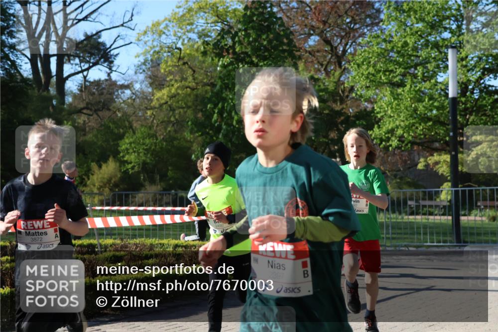 25.04.2025 - Das Zehntel Zöllner http://msf.ph/oto/7670003 26.04.2025 07:40:38 Laufen 3872, 2492, 2397, 92 meine-sportfotos.de