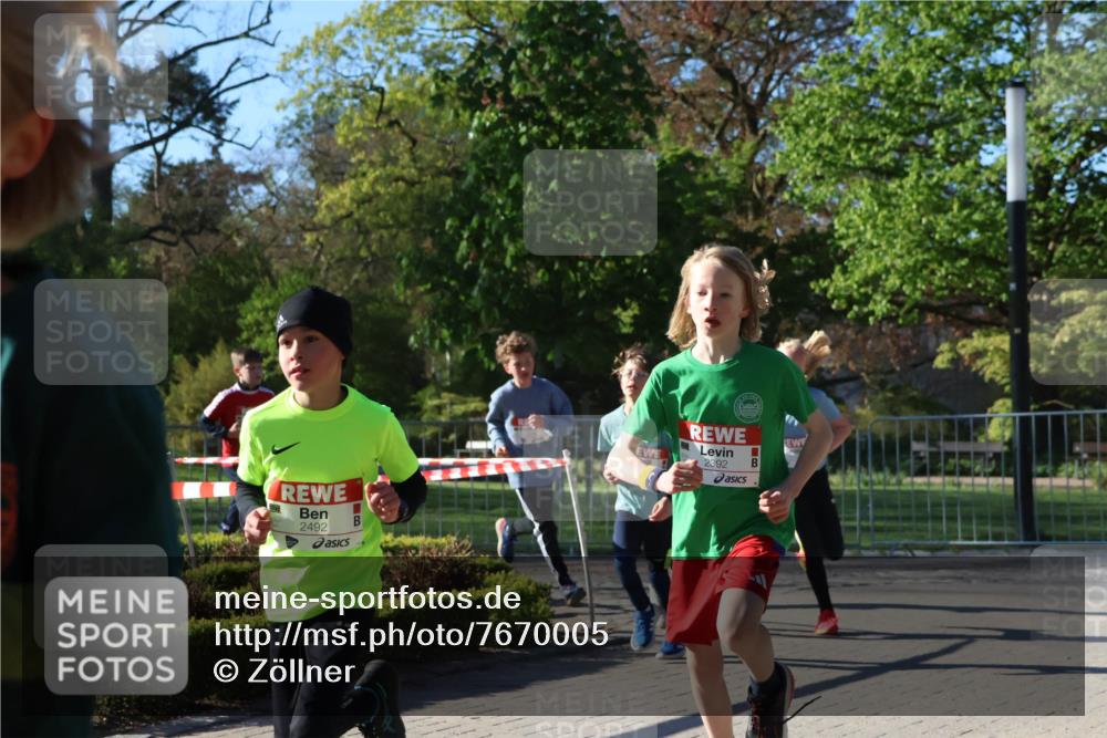 25.04.2025 - Das Zehntel Zöllner http://msf.ph/oto/7670005 26.04.2025 07:40:38 Laufen 2492, 2392 meine-sportfotos.de
