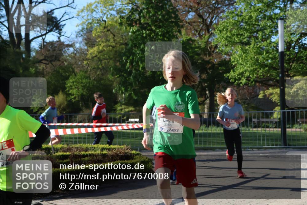 25.04.2025 - Das Zehntel Zöllner http://msf.ph/oto/7670008 26.04.2025 07:40:39 Laufen 92, 2392 meine-sportfotos.de