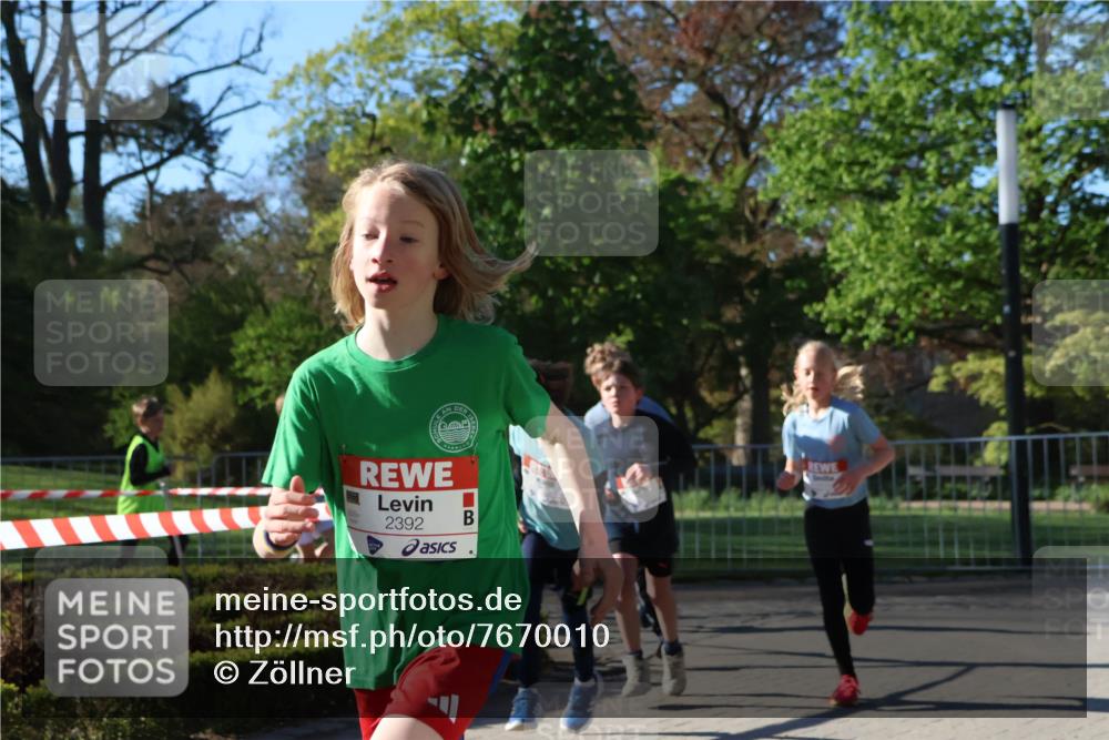 25.04.2025 - Das Zehntel Zöllner http://msf.ph/oto/7670010 26.04.2025 07:40:39 Laufen 2392 meine-sportfotos.de