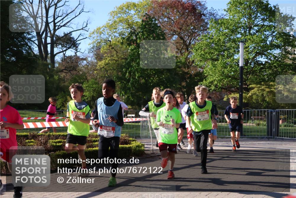 25.04.2025 - Das Zehntel Zöllner http://msf.ph/oto/7672122 26.04.2025 07:40:59 Laufen 0 meine-sportfotos.de