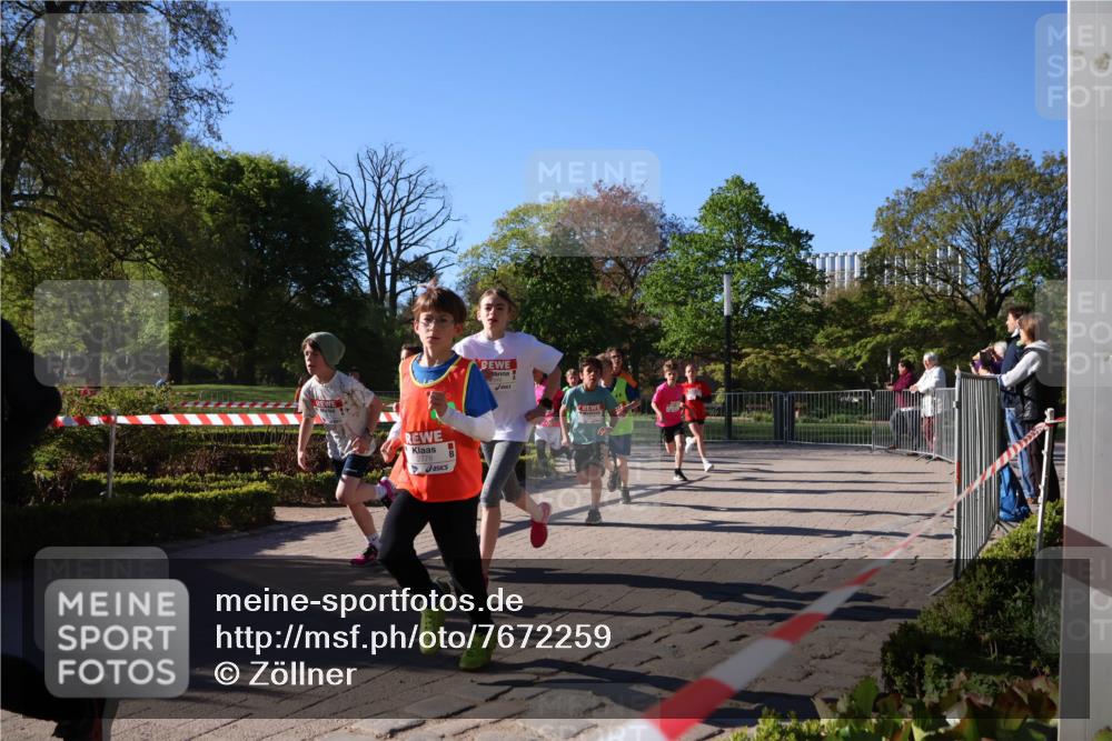 25.04.2025 - Das Zehntel Zöllner http://msf.ph/oto/7672259 26.04.2025 07:41:10 Laufen 2778 meine-sportfotos.de