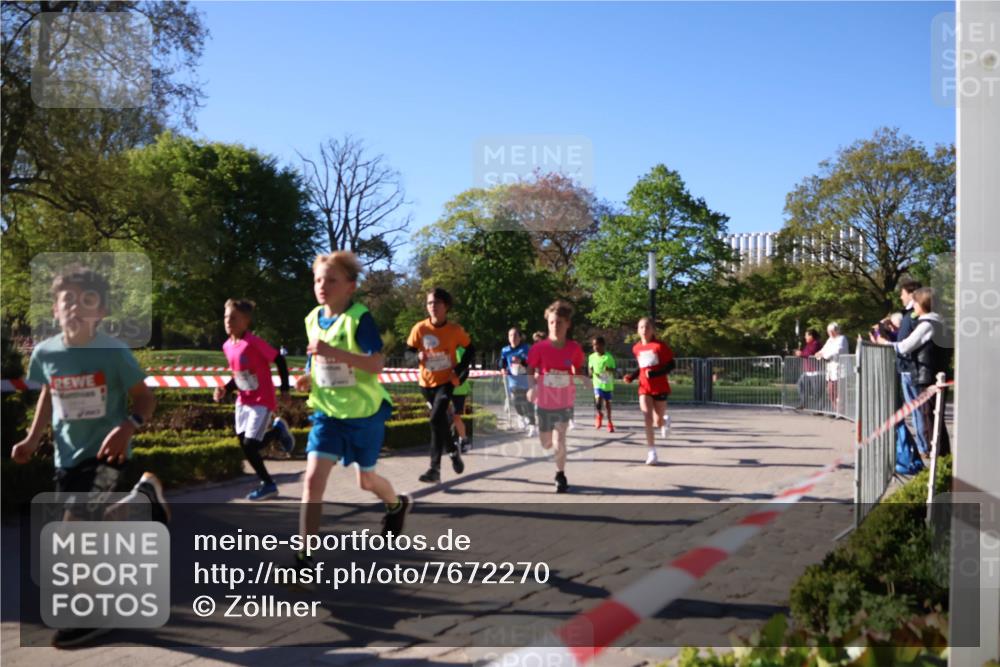 25.04.2025 - Das Zehntel Zöllner http://msf.ph/oto/7672270 26.04.2025 07:41:12 Laufen  meine-sportfotos.de