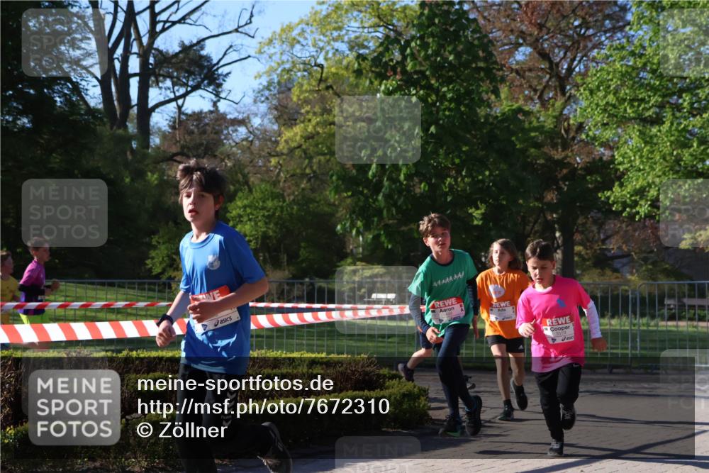 25.04.2025 - Das Zehntel Zöllner http://msf.ph/oto/7672310 26.04.2025 07:41:16 Laufen 44444441 meine-sportfotos.de