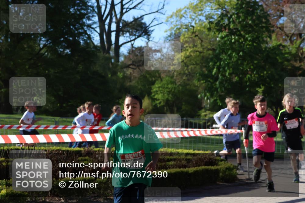 25.04.2025 - Das Zehntel Zöllner http://msf.ph/oto/7672390 26.04.2025 07:41:23 Laufen 1418 meine-sportfotos.de