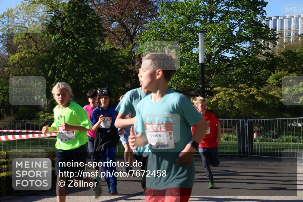 25.04.2025 - Das Zehntel Zöllner http://msf.ph/oto/7672458 26.04.2025 07:41:30 Laufen 3063 meine-sportfotos.de