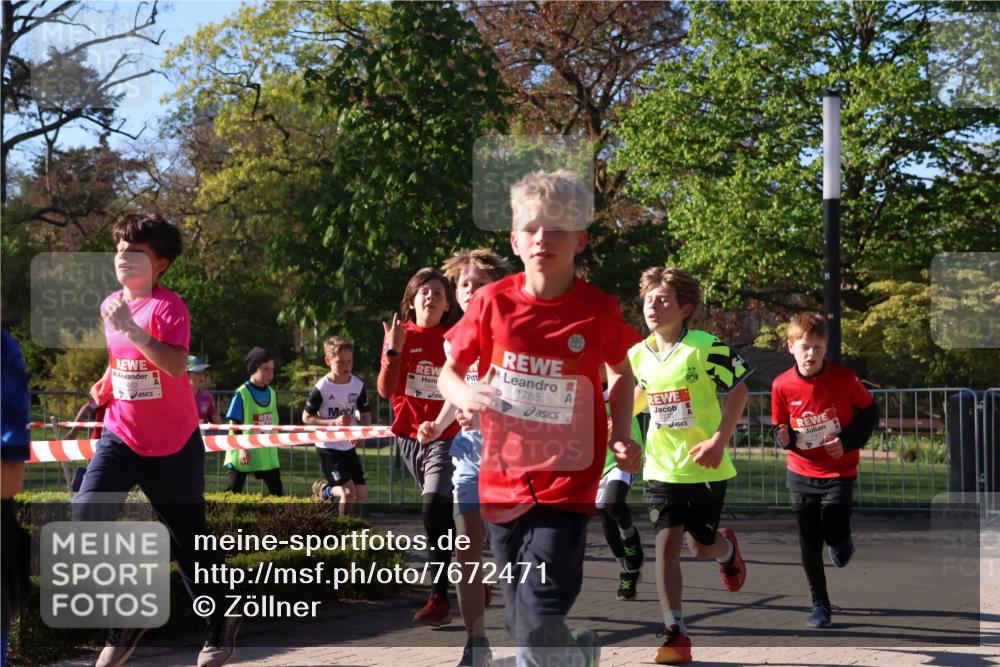 25.04.2025 - Das Zehntel Zöllner http://msf.ph/oto/7672471 26.04.2025 07:41:31 Laufen 462, 1944, 1788 meine-sportfotos.de