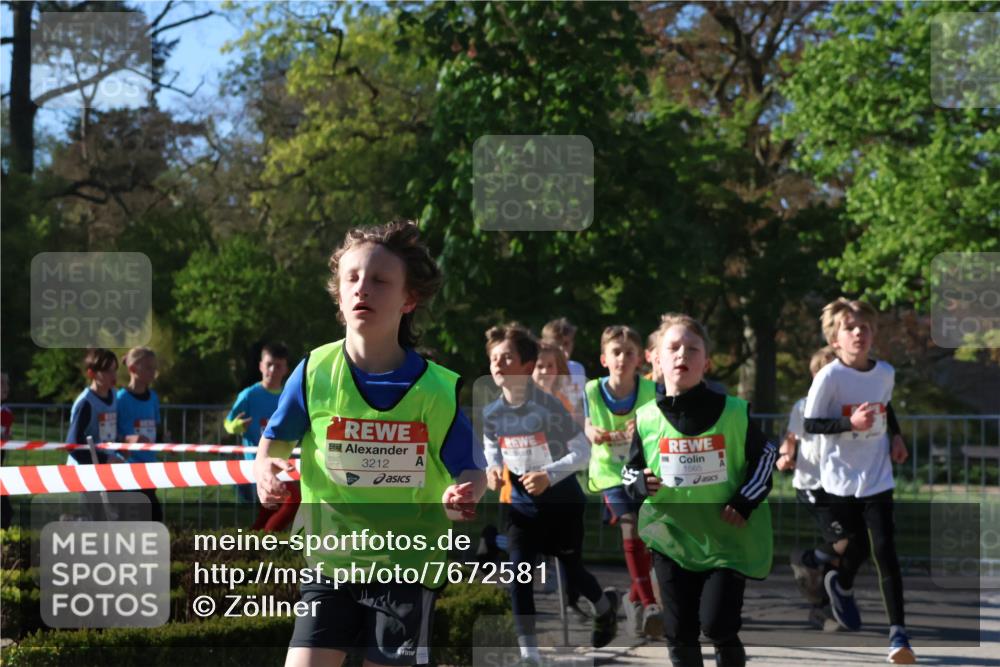 25.04.2025 - Das Zehntel Zöllner http://msf.ph/oto/7672581 26.04.2025 07:41:43 Laufen 3212, 1565 meine-sportfotos.de