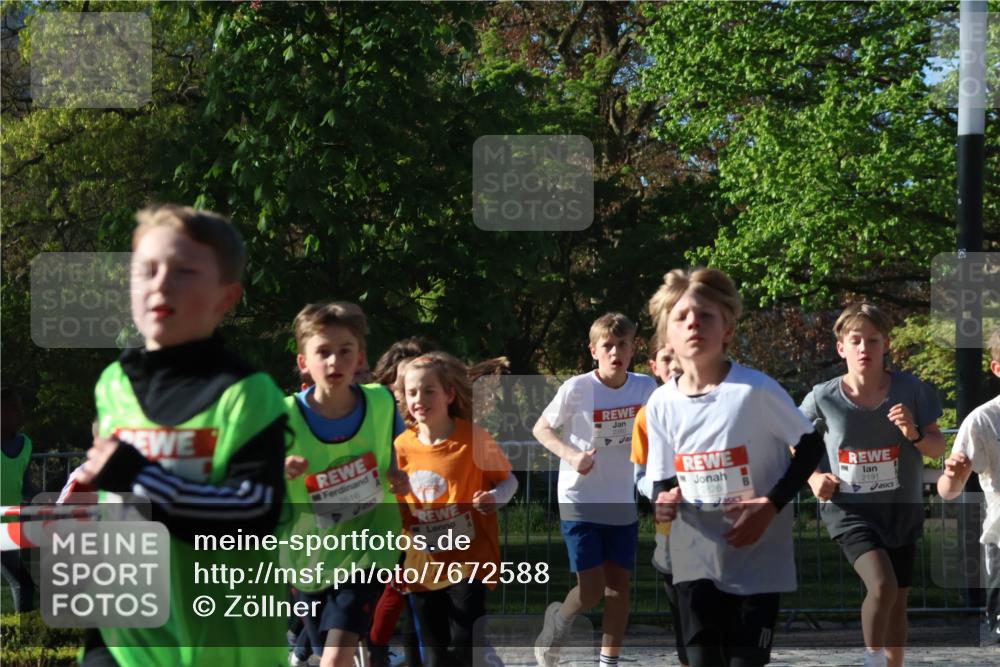 25.04.2025 - Das Zehntel Zöllner http://msf.ph/oto/7672588 26.04.2025 07:41:45 Laufen 2516, 3781, 70, 2191 meine-sportfotos.de