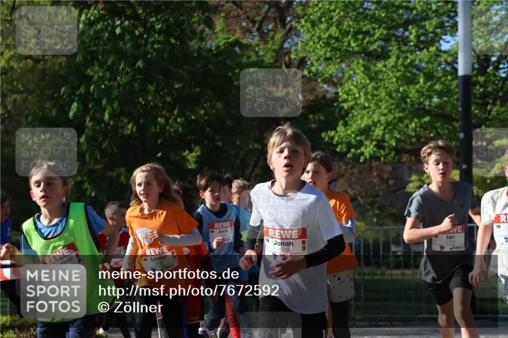 25.04.2025 - Das Zehntel Zöllner http://msf.ph/oto/7672592 26.04.2025 07:41:45 Laufen 2516, 3781, 2826, 2191 meine-sportfotos.de