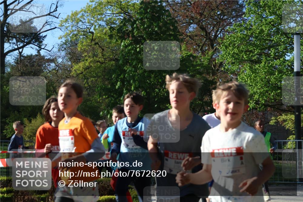 25.04.2025 - Das Zehntel Zöllner http://msf.ph/oto/7672620 26.04.2025 07:41:46 Laufen 219 meine-sportfotos.de