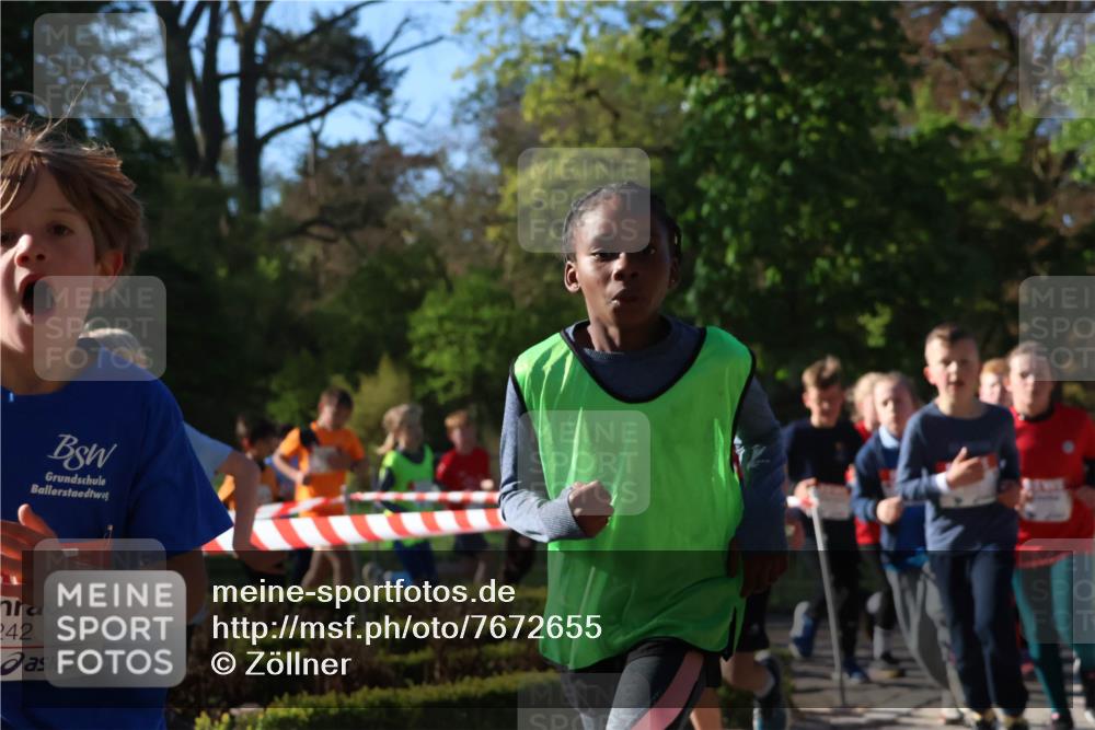 25.04.2025 - Das Zehntel Zöllner http://msf.ph/oto/7672655 26.04.2025 07:41:50 Laufen 242 meine-sportfotos.de