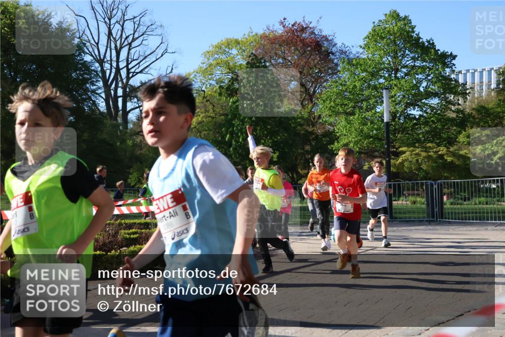 25.04.2025 - Das Zehntel Zöllner http://msf.ph/oto/7672684 26.04.2025 07:41:55 Laufen 3088 meine-sportfotos.de
