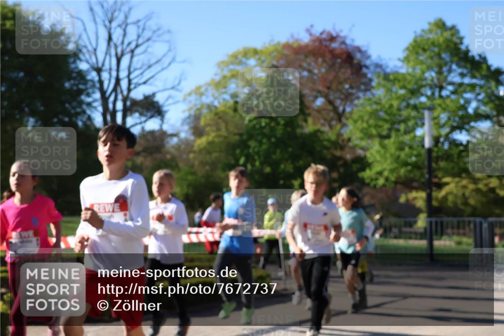 25.04.2025 - Das Zehntel Zöllner http://msf.ph/oto/7672737 26.04.2025 07:42:04 Laufen  meine-sportfotos.de