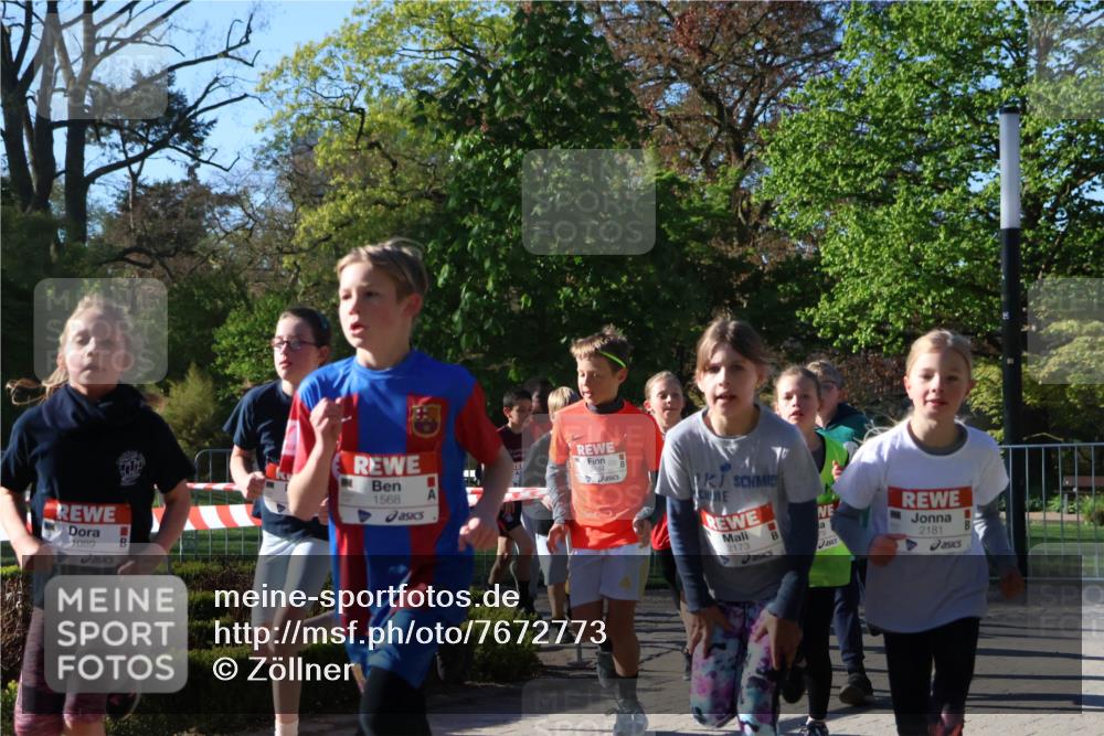 25.04.2025 - Das Zehntel Zöllner http://msf.ph/oto/7672773 26.04.2025 07:42:11 Laufen 1089, 2464, 1568, 2173, 2181 meine-sportfotos.de