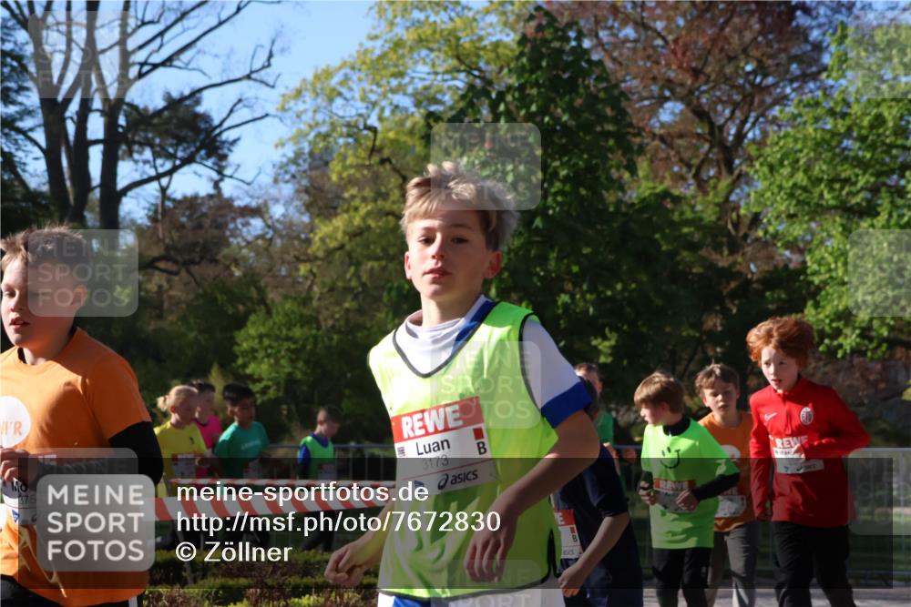 25.04.2025 - Das Zehntel Zöllner http://msf.ph/oto/7672830 26.04.2025 07:42:19 Laufen 3754, 3173 meine-sportfotos.de