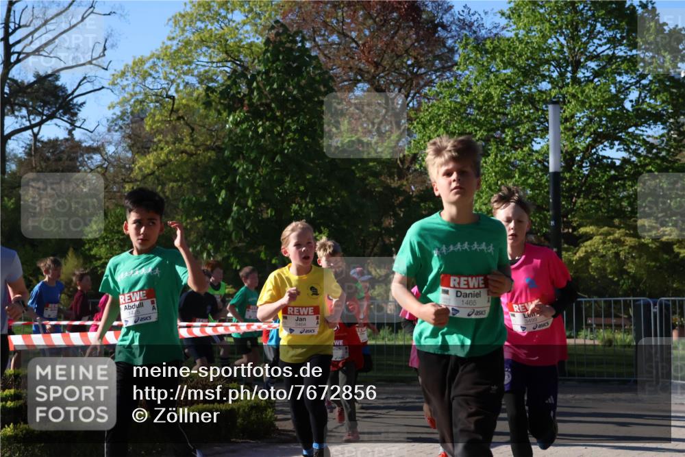 25.04.2025 - Das Zehntel Zöllner http://msf.ph/oto/7672856 26.04.2025 07:42:23 Laufen 1475, 3464, 1465, 3499 meine-sportfotos.de