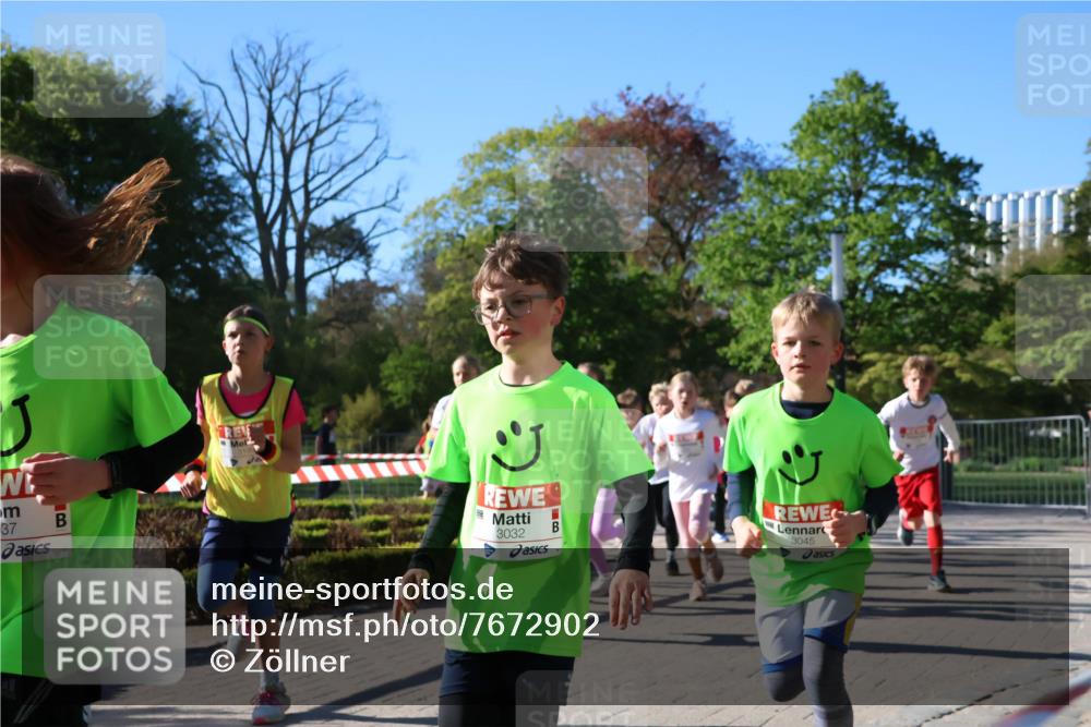 25.04.2025 - Das Zehntel Zöllner http://msf.ph/oto/7672902 26.04.2025 07:42:31 Laufen 37, 3032, 3045 meine-sportfotos.de