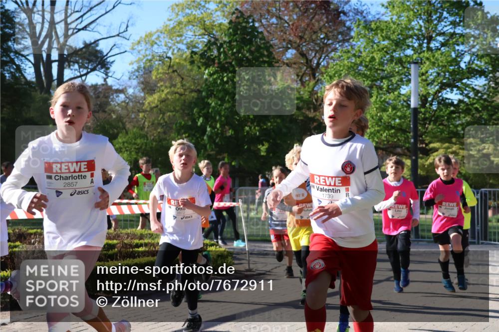 25.04.2025 - Das Zehntel Zöllner http://msf.ph/oto/7672911 26.04.2025 07:42:32 Laufen 2857, 2872, 1739 meine-sportfotos.de