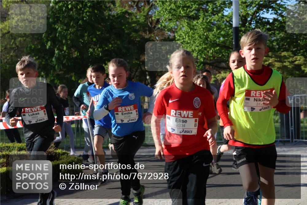 25.04.2025 - Das Zehntel Zöllner http://msf.ph/oto/7672928 26.04.2025 07:42:35 Laufen 3884, 2036, 2334, 317 meine-sportfotos.de