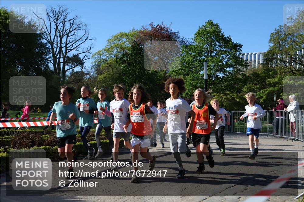 25.04.2025 - Das Zehntel Zöllner http://msf.ph/oto/7672947 26.04.2025 07:42:38 Laufen 2796 meine-sportfotos.de