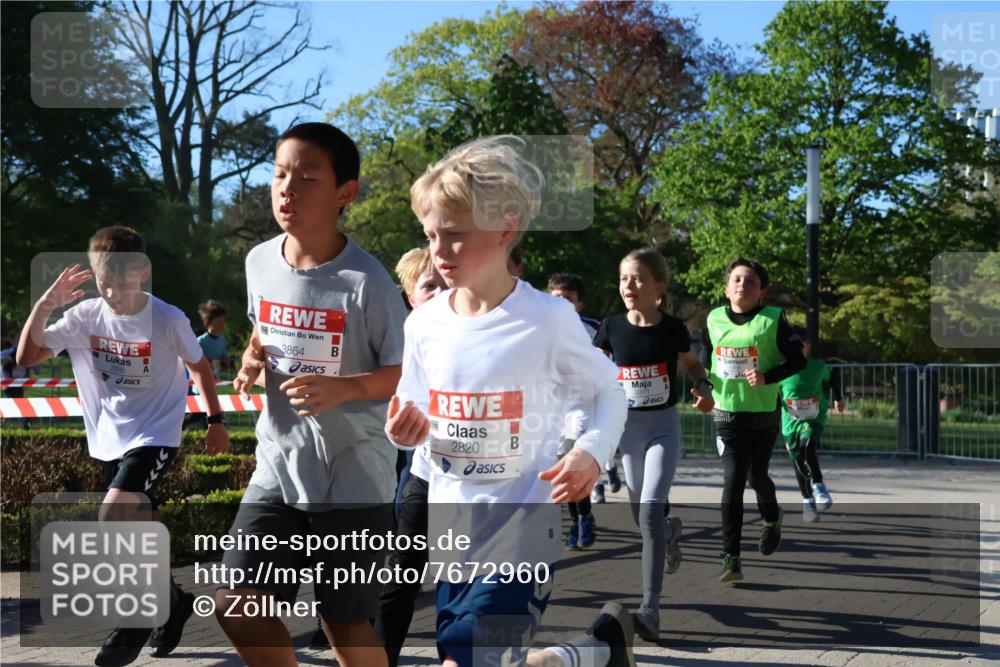 25.04.2025 - Das Zehntel Zöllner http://msf.ph/oto/7672960 26.04.2025 07:42:39 Laufen 2856, 3864, 2820, 1, 2371 meine-sportfotos.de