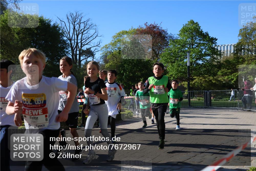 25.04.2025 - Das Zehntel Zöllner http://msf.ph/oto/7672967 26.04.2025 07:42:40 Laufen 284, 057, 2847, 2371, 1532 meine-sportfotos.de