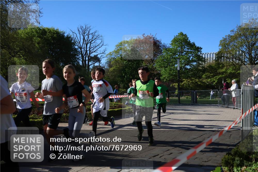 25.04.2025 - Das Zehntel Zöllner http://msf.ph/oto/7672969 26.04.2025 07:42:40 Laufen 2371 meine-sportfotos.de