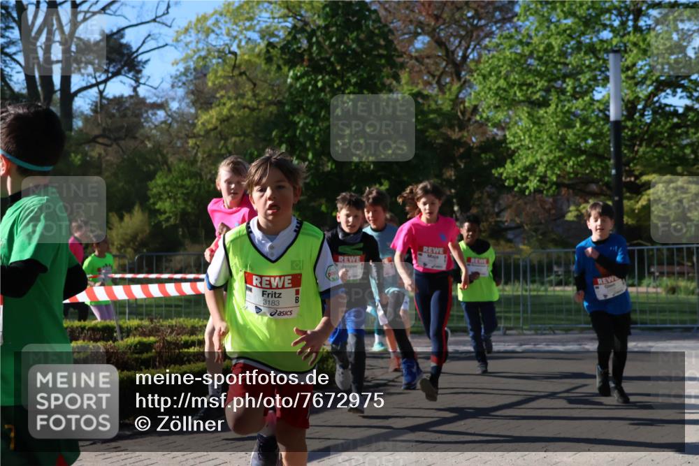 25.04.2025 - Das Zehntel Zöllner http://msf.ph/oto/7672975 26.04.2025 07:42:42 Laufen 3183 meine-sportfotos.de