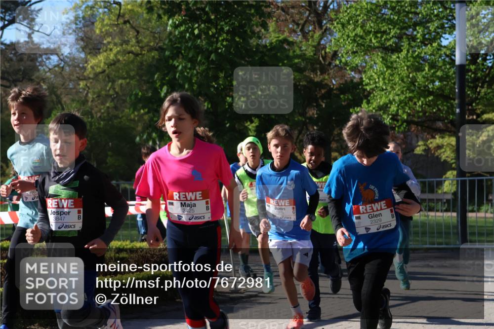 25.04.2025 - Das Zehntel Zöllner http://msf.ph/oto/7672981 26.04.2025 07:42:43 Laufen 986, 3847, 3425, 1979, 2329 meine-sportfotos.de