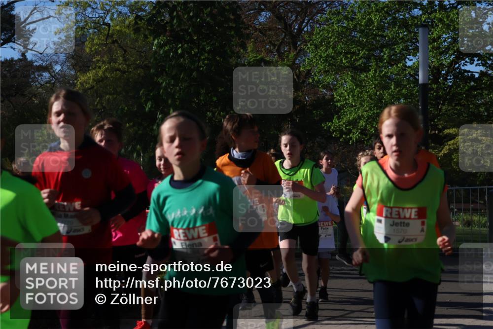 25.04.2025 - Das Zehntel Zöllner http://msf.ph/oto/7673023 26.04.2025 07:42:48 Laufen 7, 79, 1570 meine-sportfotos.de