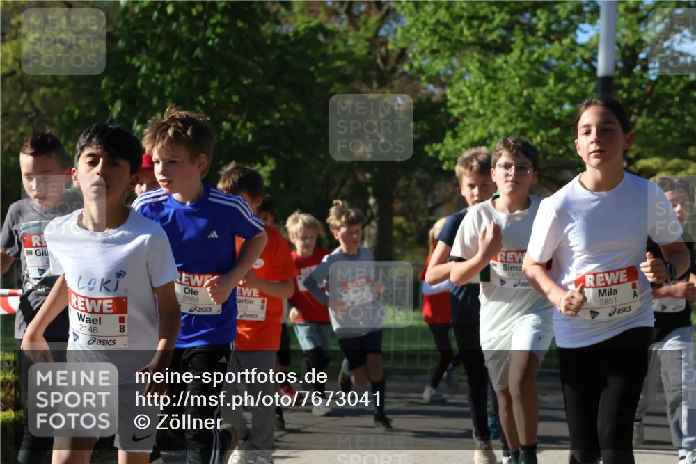 25.04.2025 - Das Zehntel Zöllner http://msf.ph/oto/7673041 26.04.2025 07:42:51 Laufen 2148, 2668, 733, 1470, 2851 meine-sportfotos.de