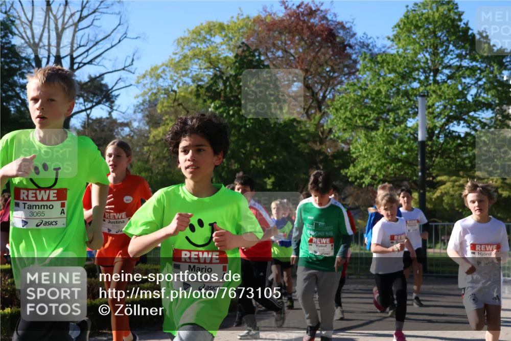 25.04.2025 - Das Zehntel Zöllner http://msf.ph/oto/7673105 26.04.2025 07:42:59 Laufen 3065, 3795, 3059 meine-sportfotos.de