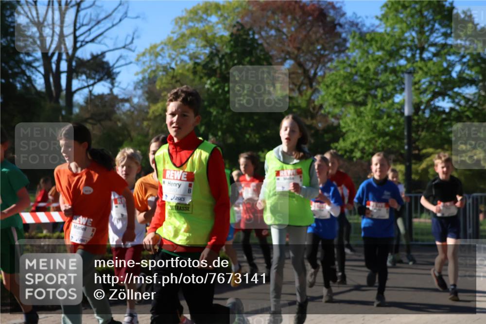 25.04.2025 - Das Zehntel Zöllner http://msf.ph/oto/7673141 26.04.2025 07:43:03 Laufen 683 meine-sportfotos.de