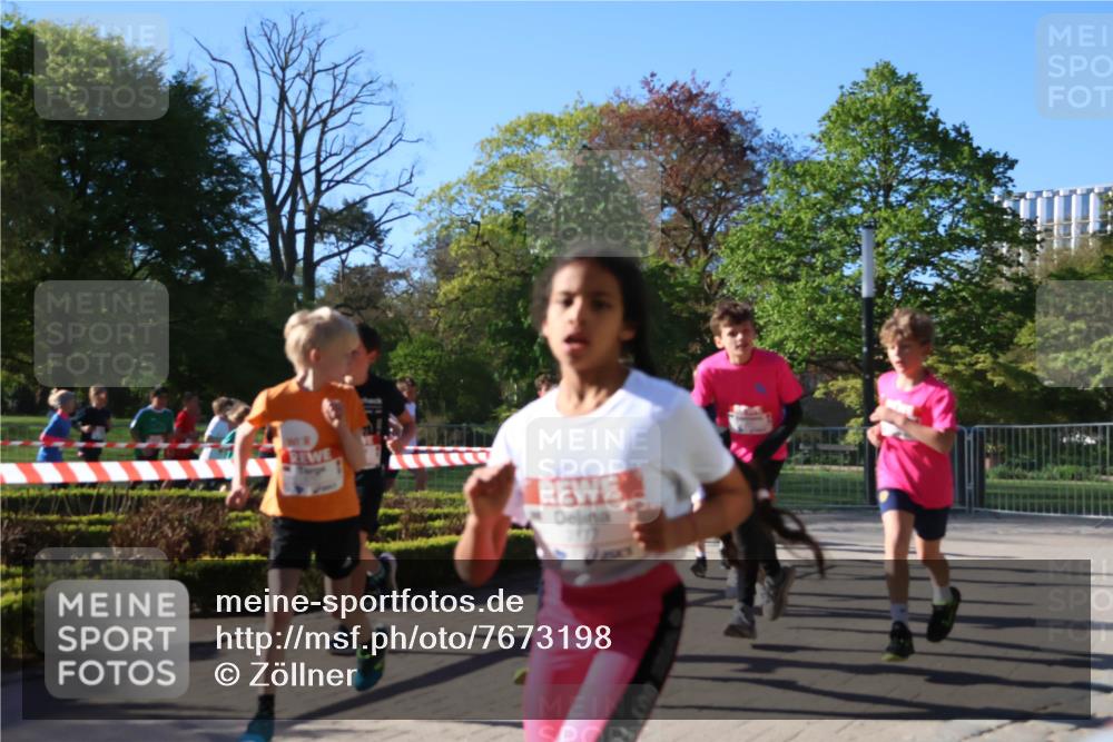 25.04.2025 - Das Zehntel Zöllner http://msf.ph/oto/7673198 26.04.2025 07:43:08 Laufen  meine-sportfotos.de