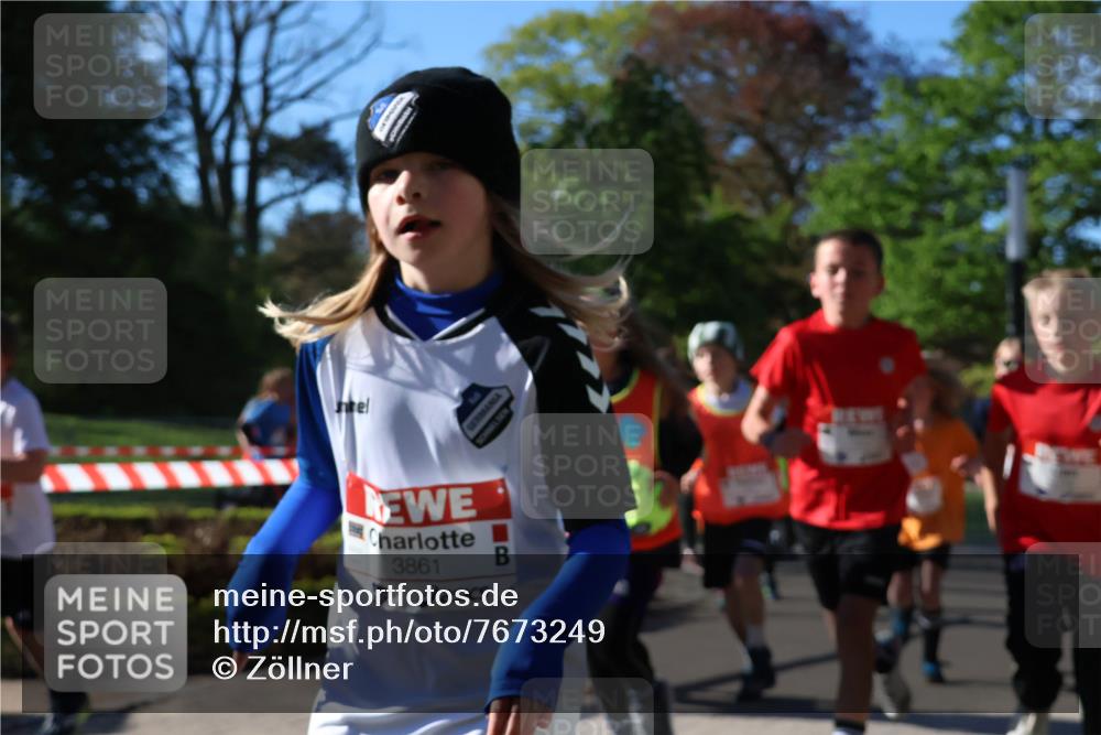 25.04.2025 - Das Zehntel Zöllner http://msf.ph/oto/7673249 26.04.2025 07:43:13 Laufen 3861 meine-sportfotos.de