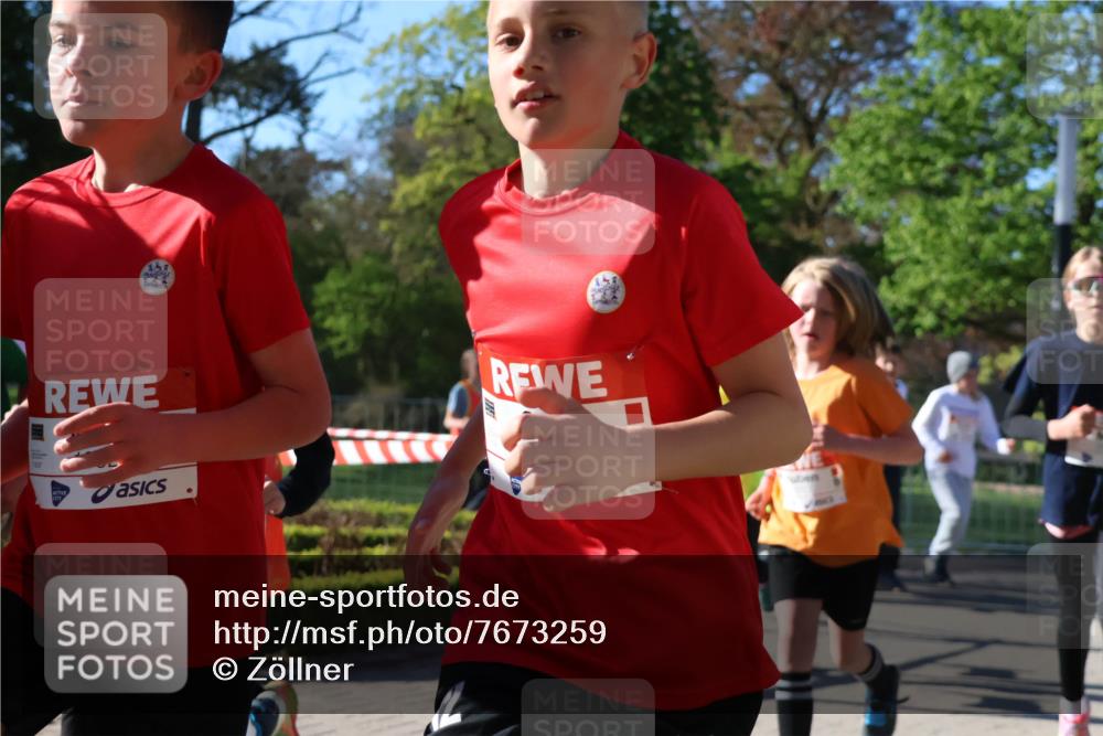 25.04.2025 - Das Zehntel Zöllner http://msf.ph/oto/7673259 26.04.2025 07:43:14 Laufen  meine-sportfotos.de