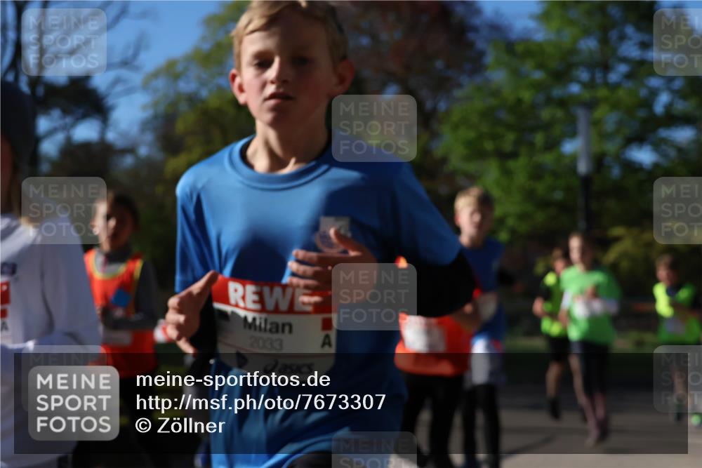 25.04.2025 - Das Zehntel Zöllner http://msf.ph/oto/7673307 26.04.2025 07:43:18 Laufen 2033 meine-sportfotos.de